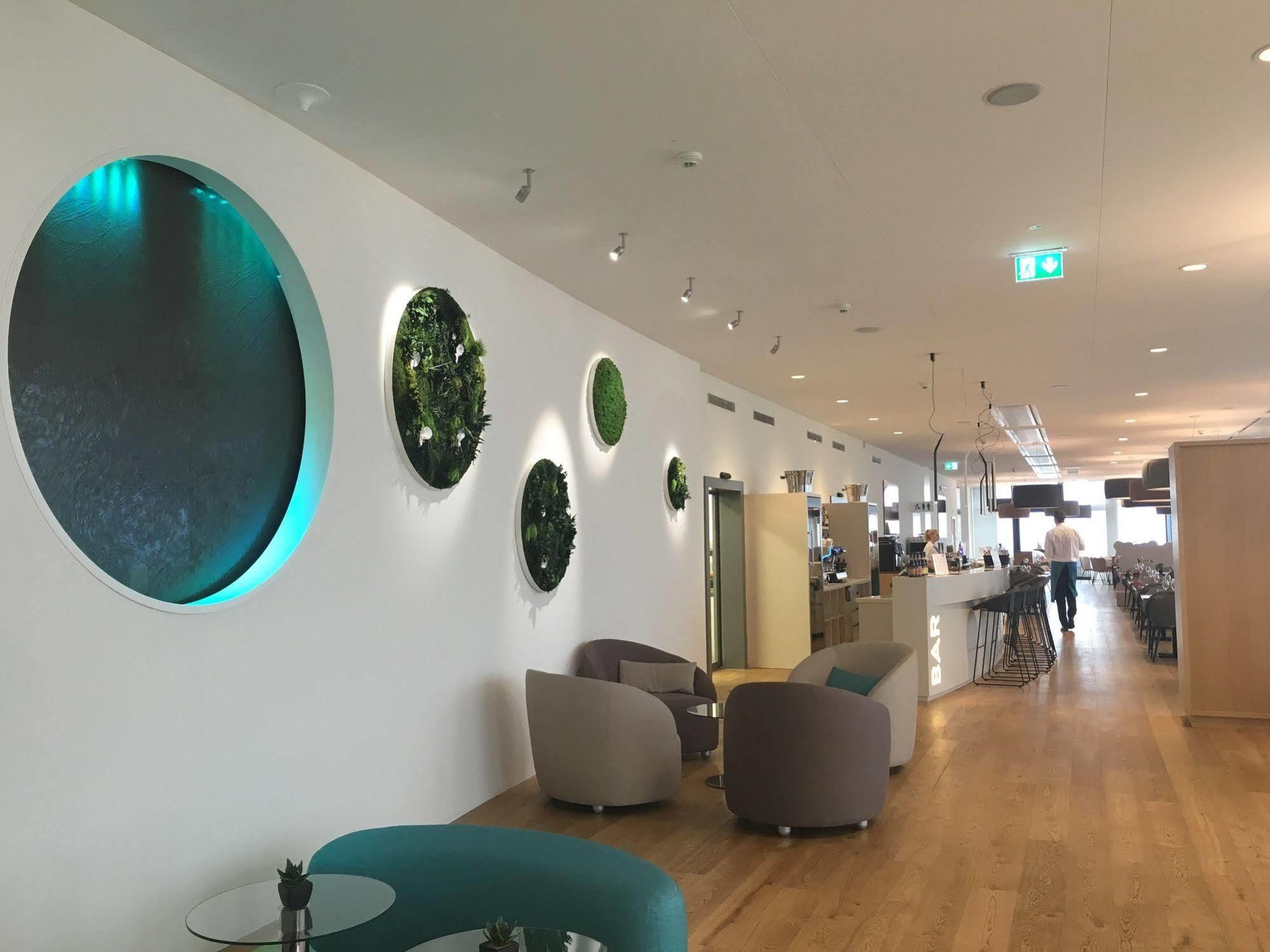 Aquatis Hotel Lausanne Exterior photo